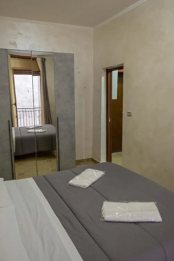 Holiday home Casa Vacanza Russo Enzo Naples