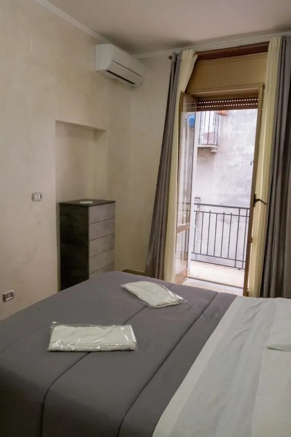 Casa Vacanza Russo Enzo Naples