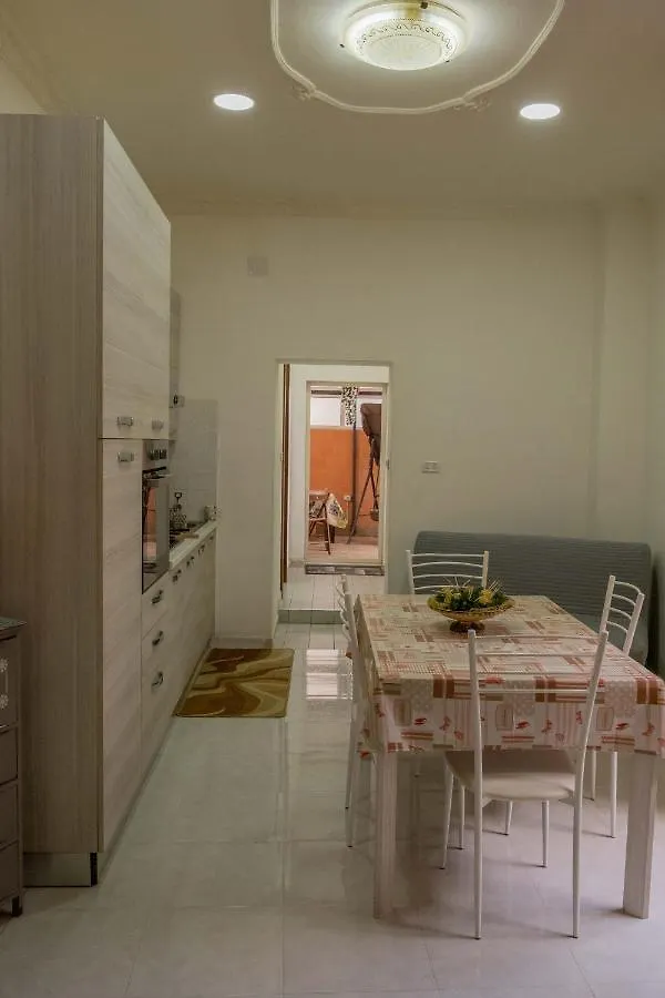 Holiday home Casa Vacanza Russo Enzo Naples
